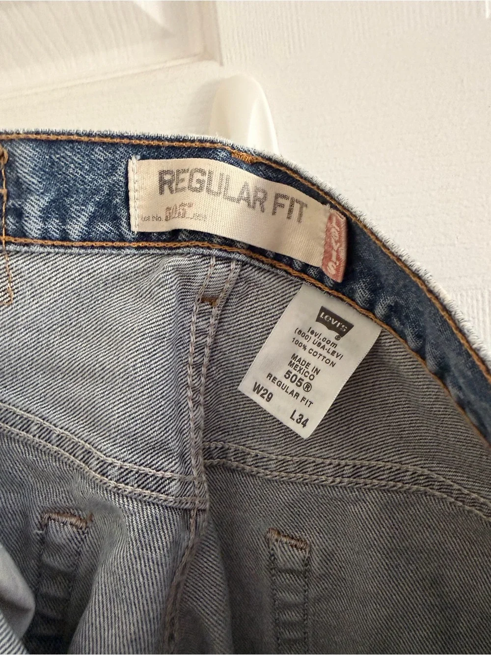 Classic Light Blue Men’s Jeans - Levi's